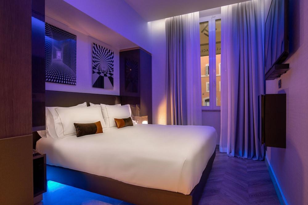Hotel La Place Room Type - Classic Room
