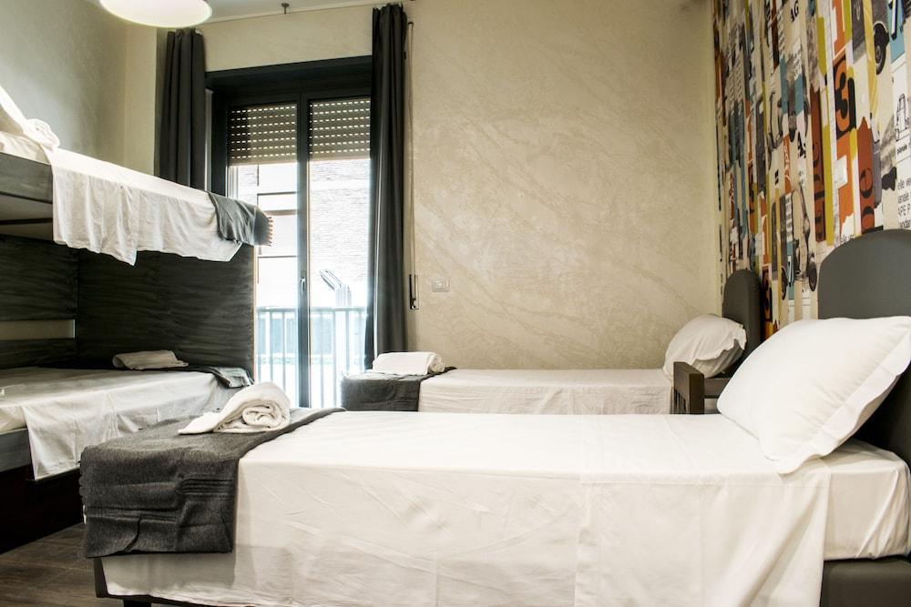 Hostel Trastevere Room Type - Double Room Single Use, Ensuite