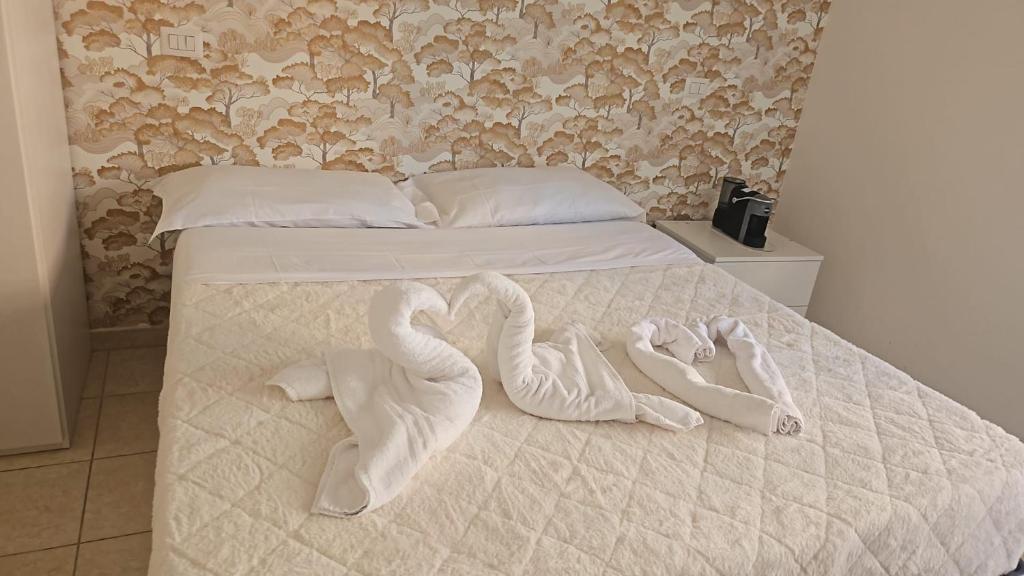 TIBURTINA INN GUEST HOUSE - Tap to explore photos