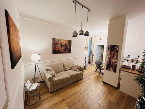 Via del Corso Charme Apartment - Tap to explore photos