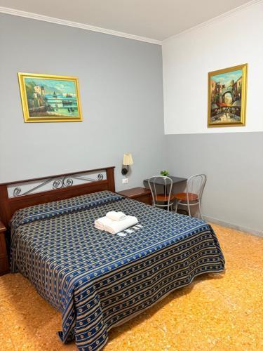 Vertex Suite Room Type - Double Room with Shared Bathroom