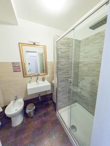 Popolo Dream Suites - Luxury Rooms - Tap to explore photos