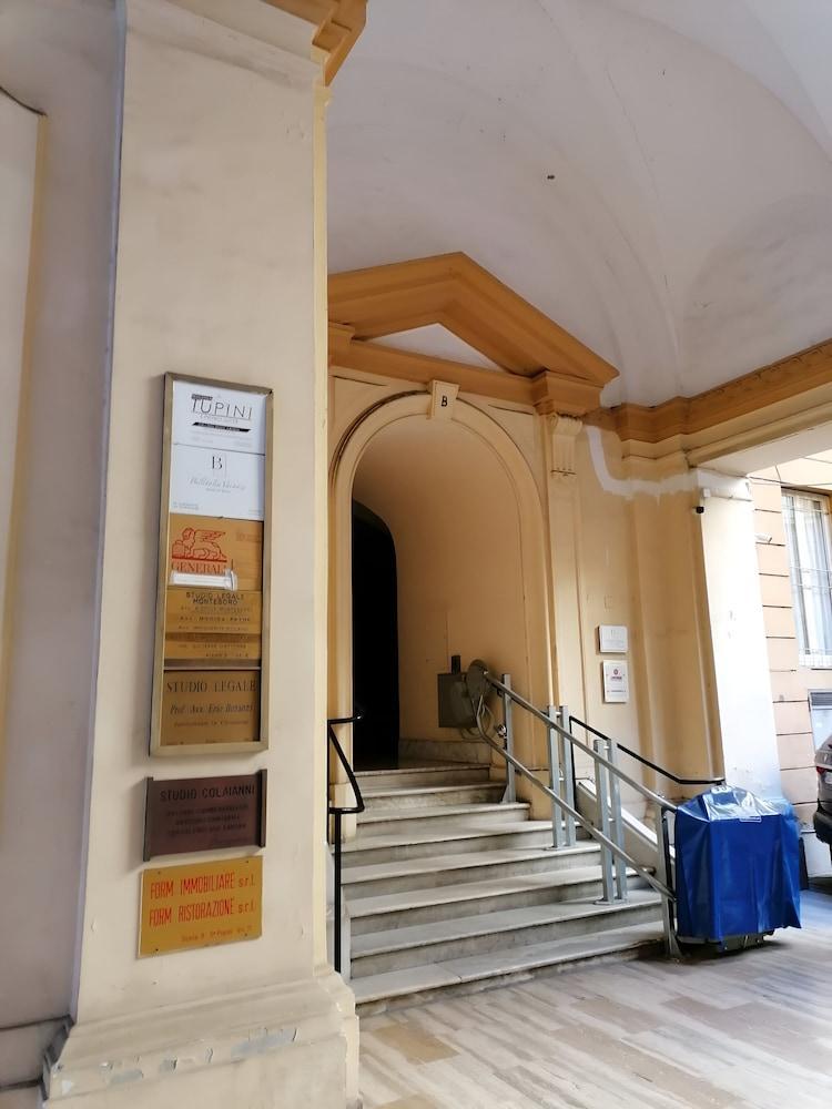 Residenza Tupini S.Pietro Suites - Tap to explore photos