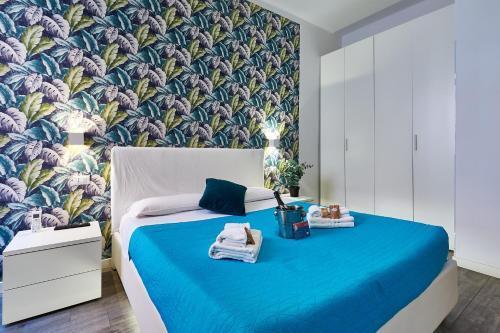 - Modern & Bright Apartment - 10 Min colosseum - Metro San Giovanni - Tap to explore photos
