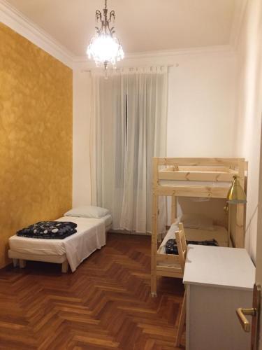 Varese Guest House - Tap to explore photos