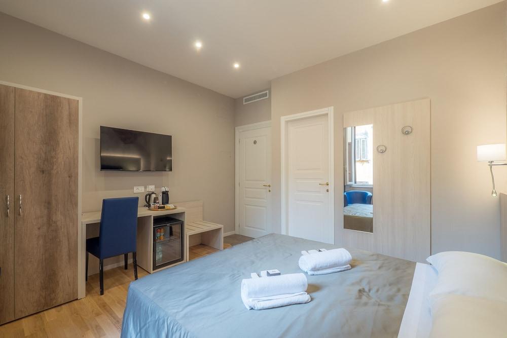 Bramble Luxury Suites Room Type - Deluxe Triple Room, 1 Bedroom