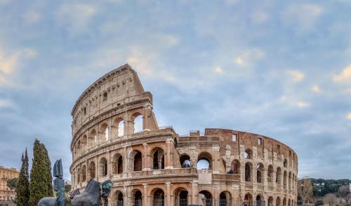 Home at Rome Vatican Suites - Tap to explore photos