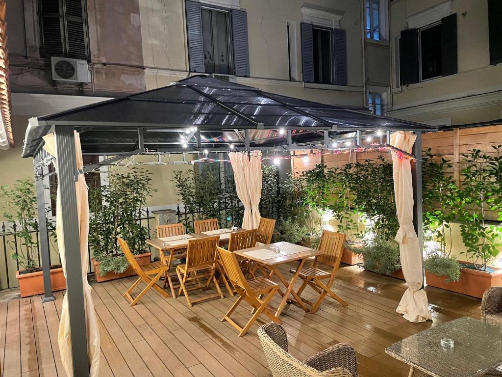 Art Atelier Risorgimento Guest House - Tap to explore photos