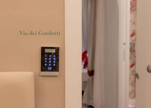 Frattina FF italian suites - Tap to explore photos