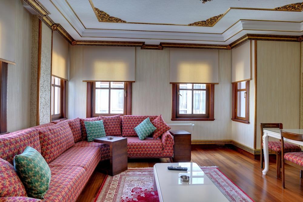 Emirganli Ottoman House - Tap to explore photos