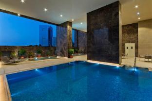 voco DOHA WEST BAY SUITES - Tap to explore photos