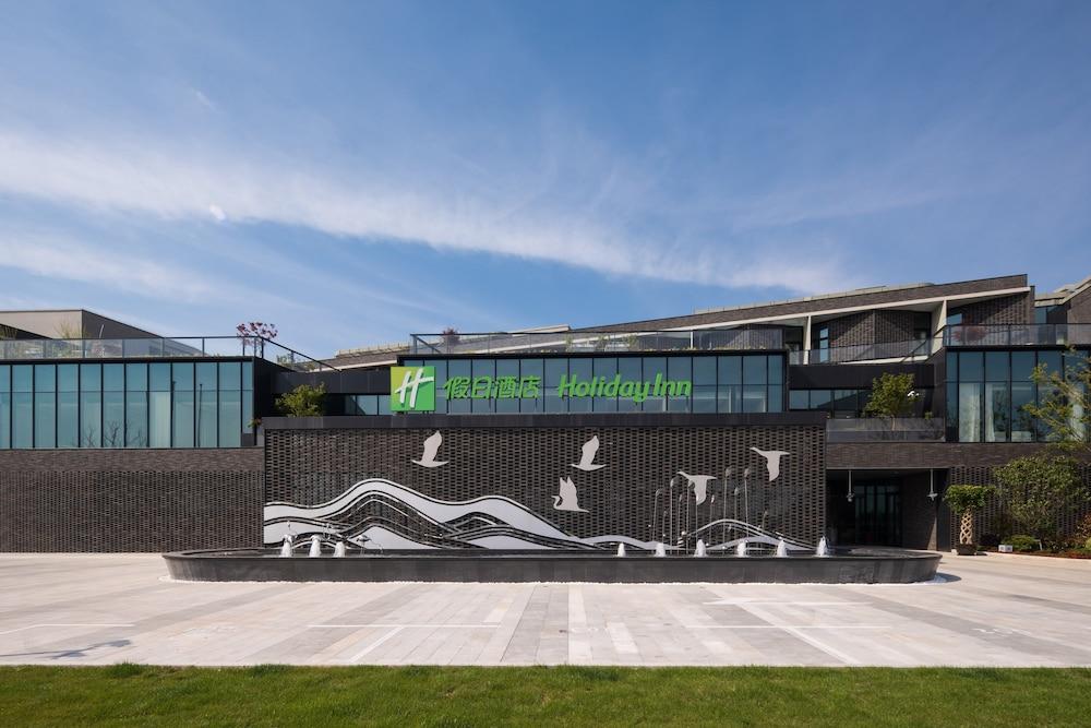 Holiday Inn Shanghai Chongming, an IHG Hotel - Tap to explore photos