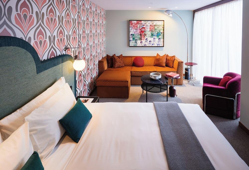 Ovolo Melbourne South Yarra, a Wyndham Hotel Room Type - Suite, 1 King Bed (Groovy)