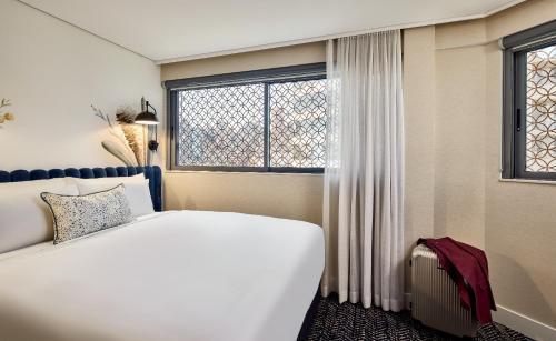 Aiden by Best Western @ Darling Harbour Room Type - Superior King Room - Non-Smoking