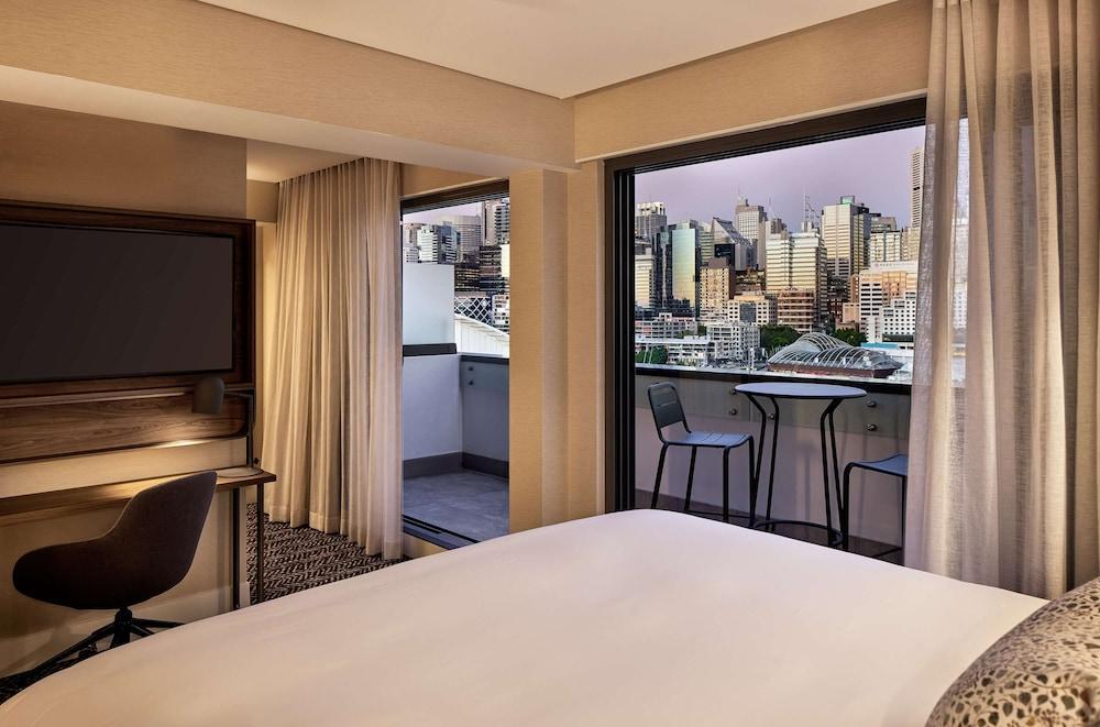 Aiden by Best Western @ Darling Harbour Room Type - Superior Room, 1 King Bed, Non Smoking, Balcony