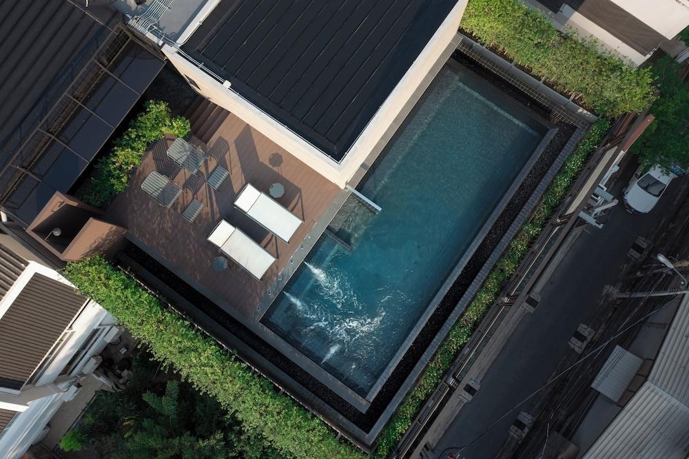 Passa Hotel Bangkok - Tap to explore photos