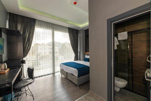 Melanj Airport Hotel Room Type - Deluxe Double Room Melanj Airport Hotel Room Type - Deluxe Double Room