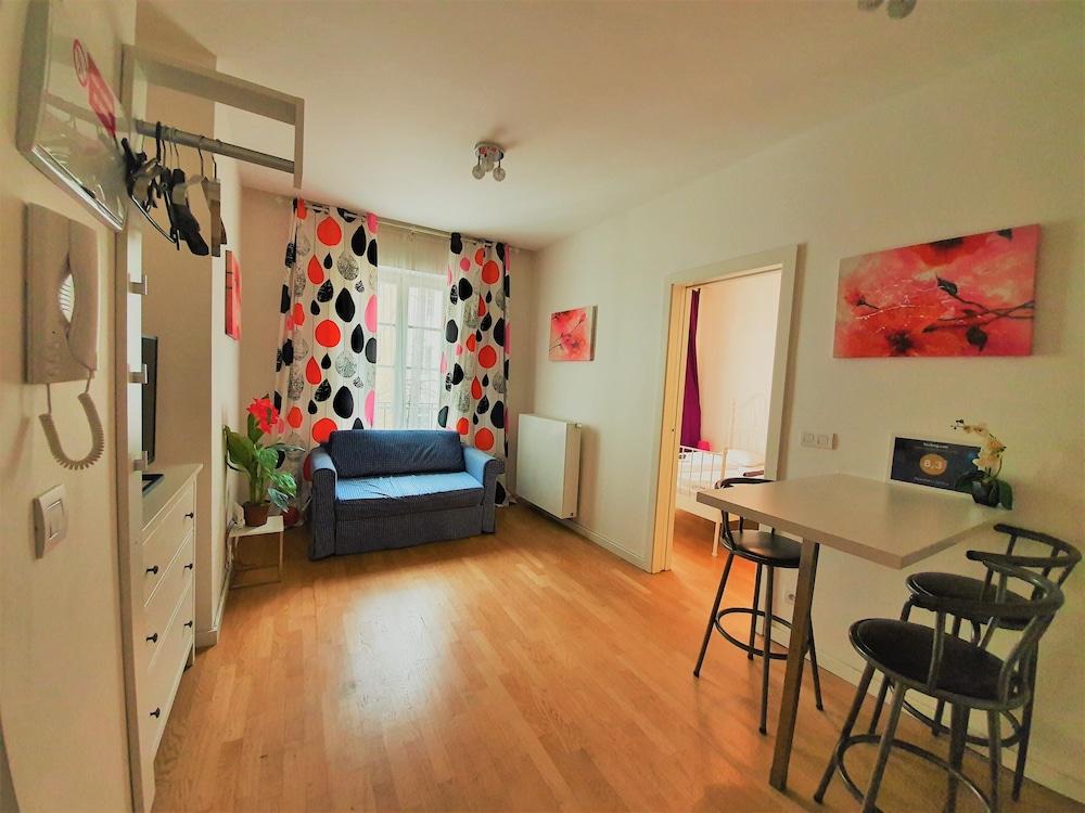 Apartment Sophia - Tap to explore photos