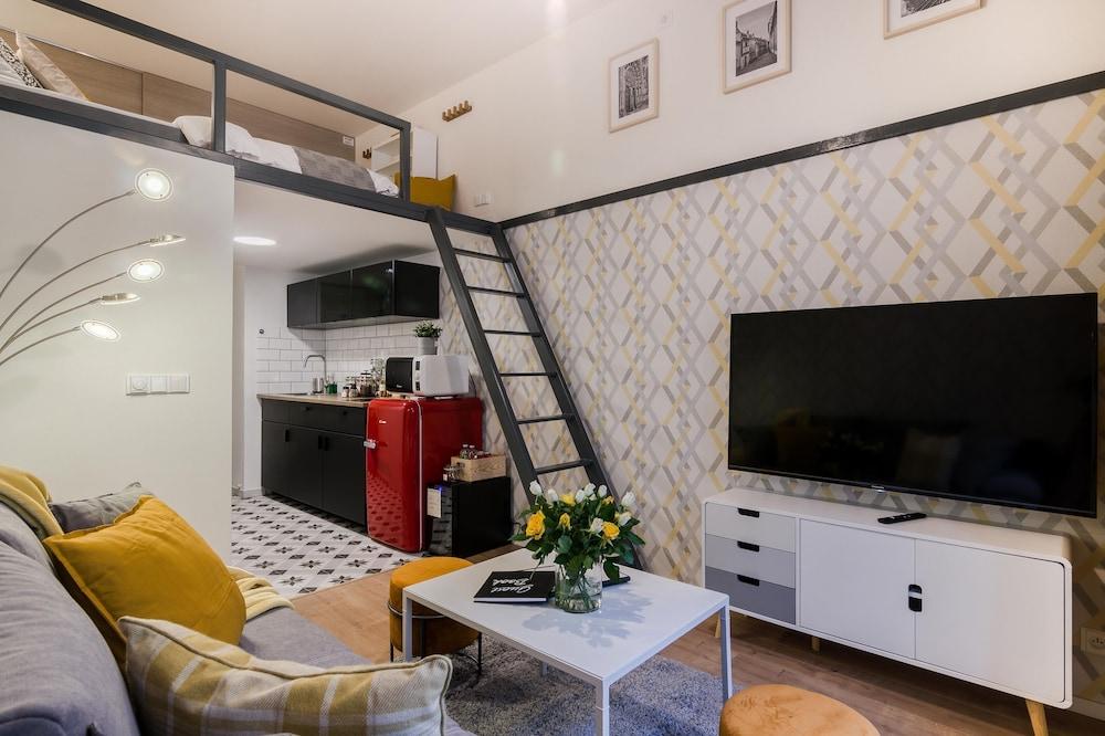 Royal APTs Prague by Michal&Friends Room Type - Studio (Apartment, Slezska 32)