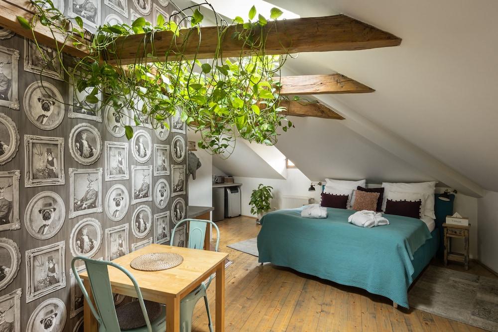 Old Town Boho Chic Attic Room Type - Design Studio Suite