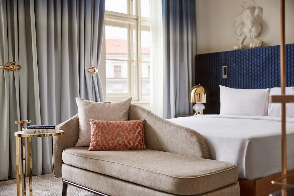 Andaz Prague Room Type - Deluxe Room, 1 King Bed