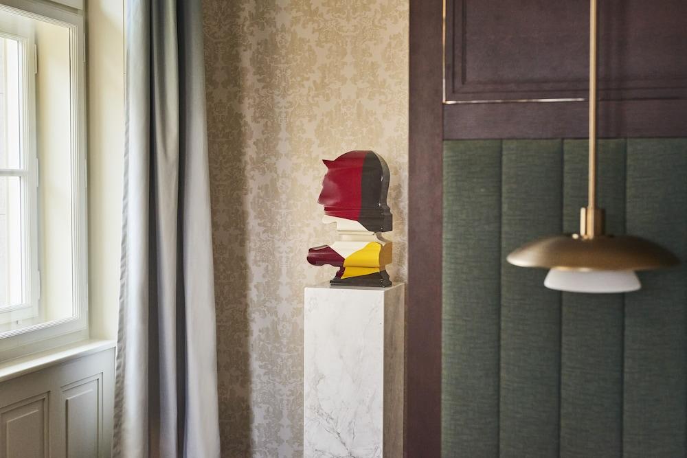 Andaz Prague Room Type - Suite (Wintergarden)