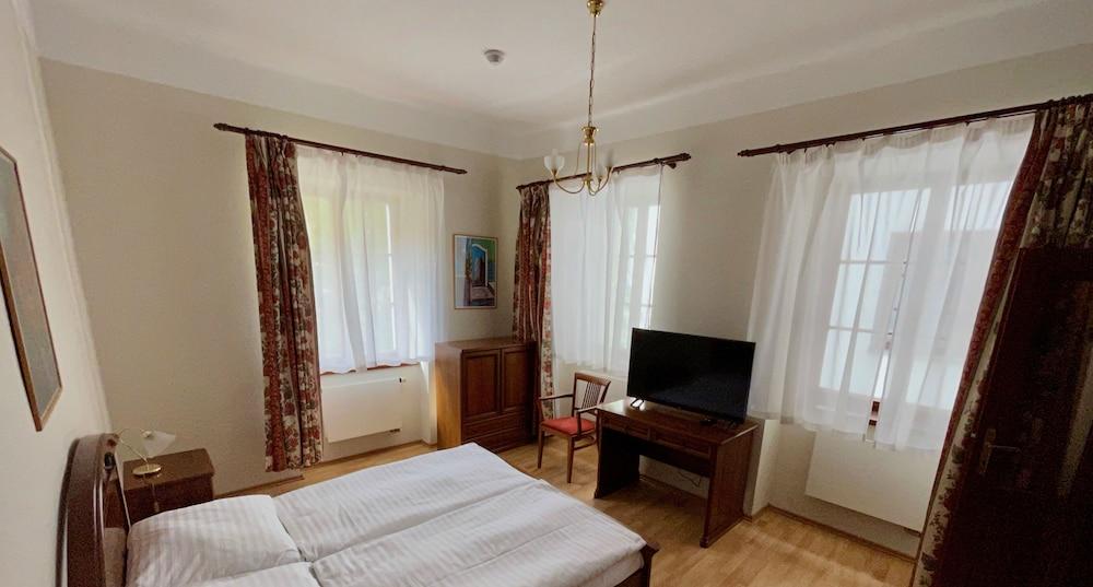 Hostel Little Quarter Room Type - Comfort Single Room