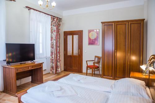 Hostel Little Quarter Room Type - Single Room with Private Bathroom