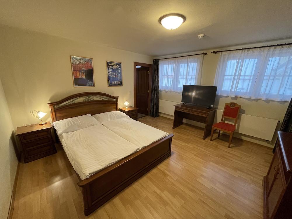Hostel Little Quarter Room Type - Comfort Room