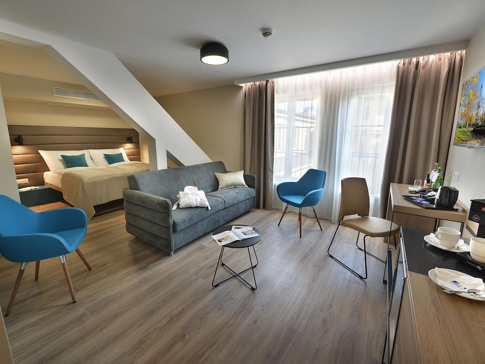 EA Hotel New Town Room Type - Junior Suite