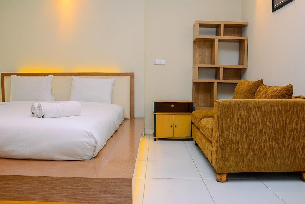 Pleasant Studio Apartment at City Home MOI - Tap to explore photos