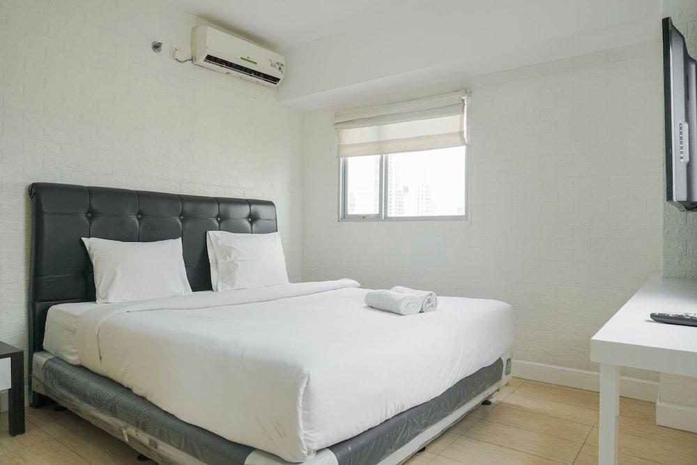 Best Location 2BR at The Wave Kuningan Apartment Room Type - Room