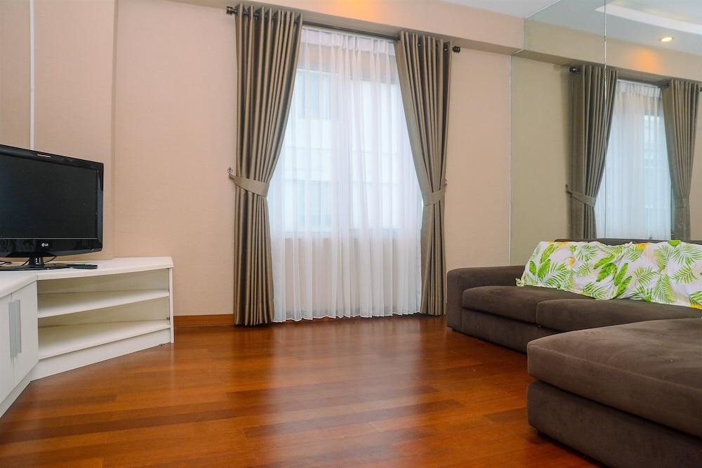 Great Location and Spacious Sudirman Park 2BR Apartment - Tap to explore photos