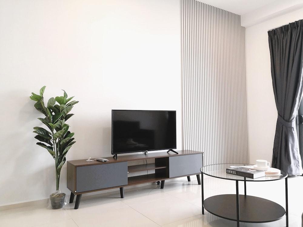 Ekocheras Suite Room Type - Deluxe Apartment