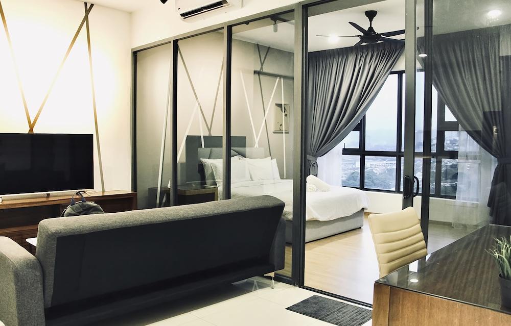 Ekocheras Suite Room Type - Studio