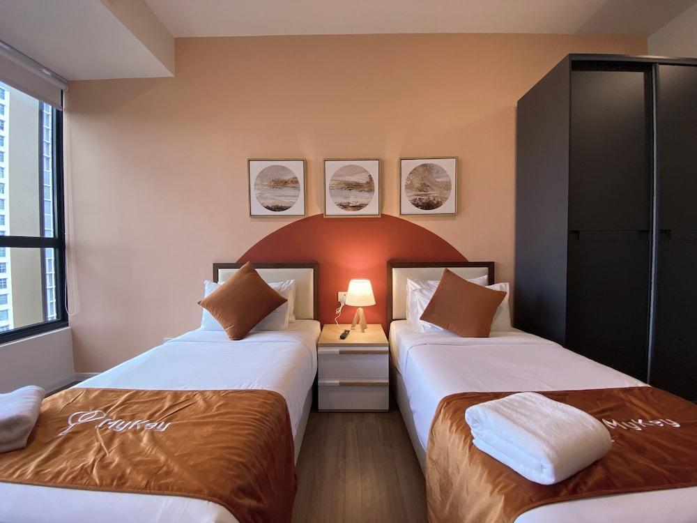 Ceylonz Lifestyle Suites Room Type - Designer Twin Studio