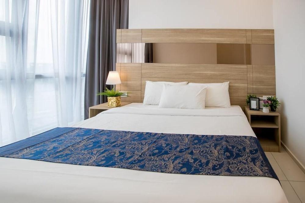 The Robertson Suites Bukit Bintang - Tap to explore photos