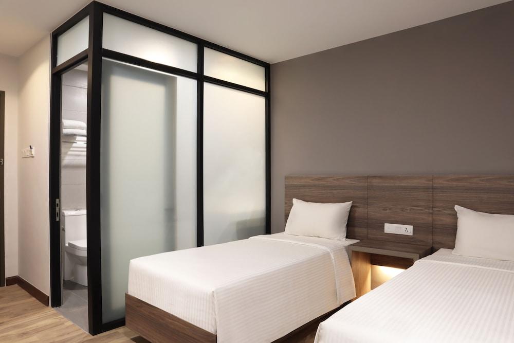 Aces Hotel Kuala Lumpur Room Type - Superior Room