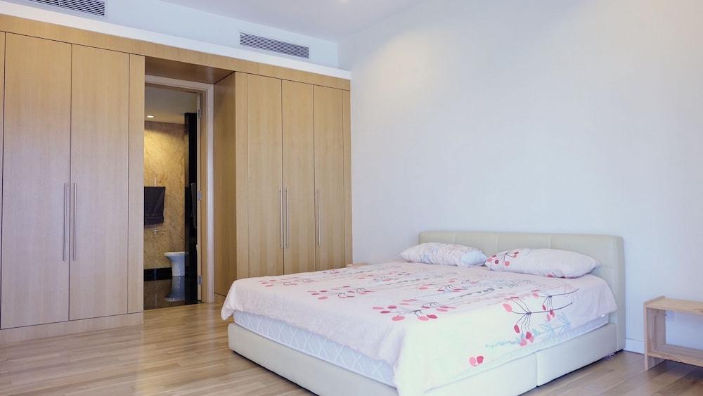Resort Style Apartment Suites KLCC - Tap to explore photos