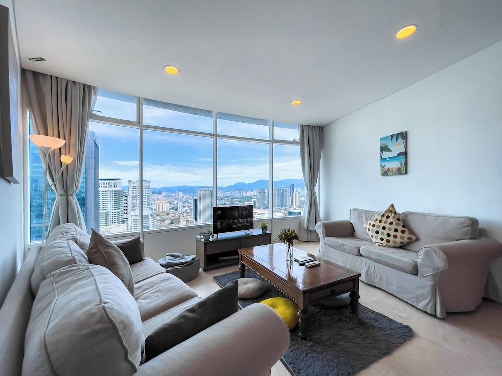 Vortex Suites KLCC By BlackNest Room Type - City Apartment, City View