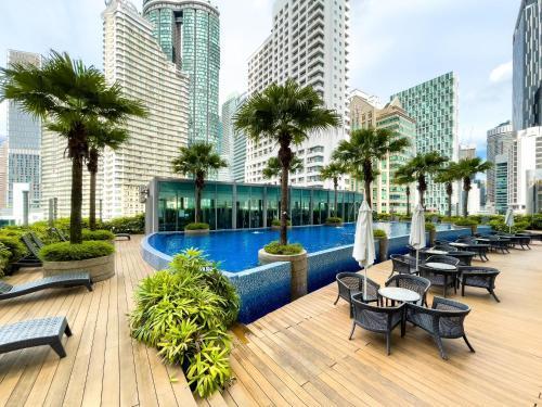 Vortex Suites KLCC By BlackNest - Tap to explore photos