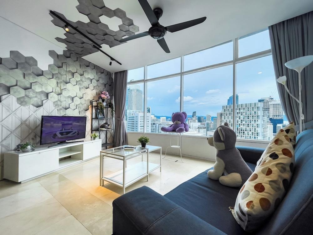 Vortex Suites KLCC By BlackNest Room Type - Family Apartment, City View