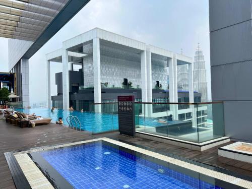 Yemala Suites at Platinum KLCC - Tap to explore photos