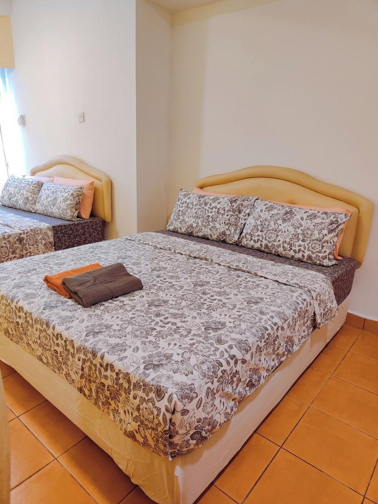 Pavilion Fahrenheit 88 - AJ home Room Type - Basic Apartment