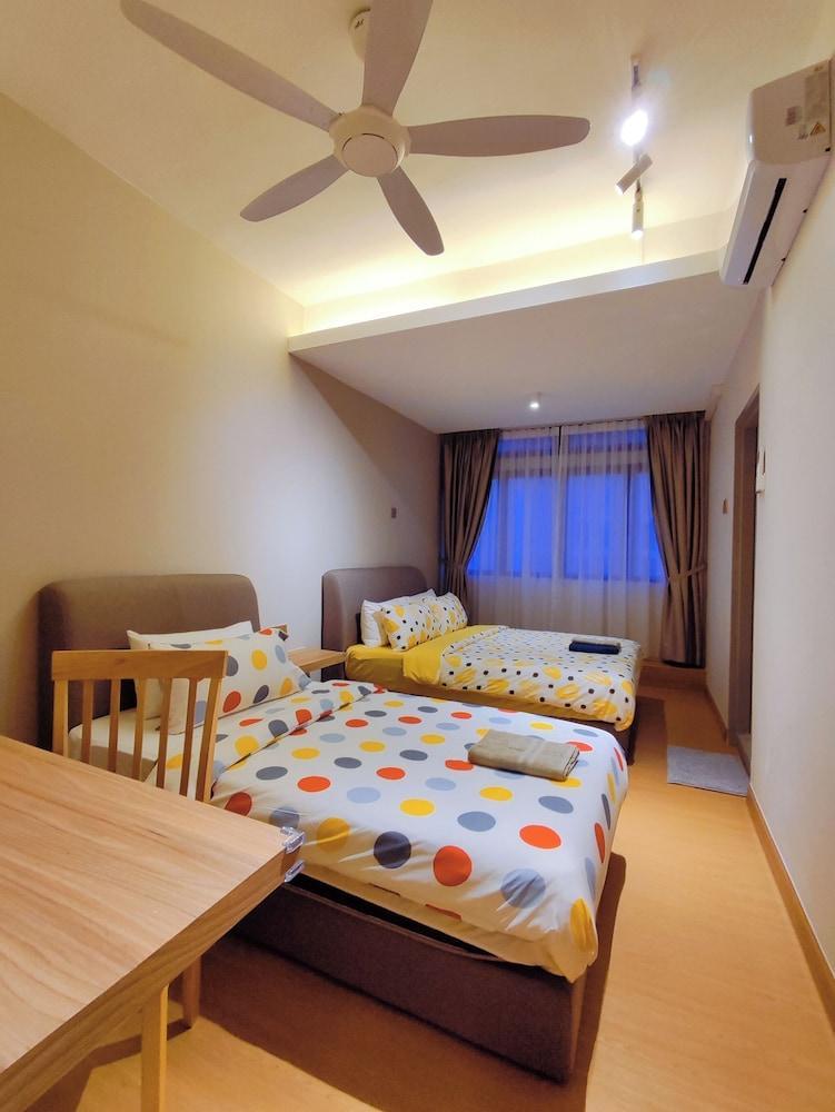 Pavilion Fahrenheit 88 - AJ home Room Type - Premium Apartment