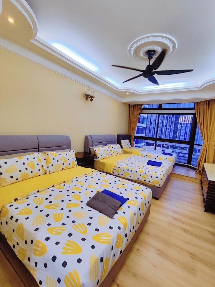Pavilion Fahrenheit 88 - AJ home Room Type - Royal Apartment