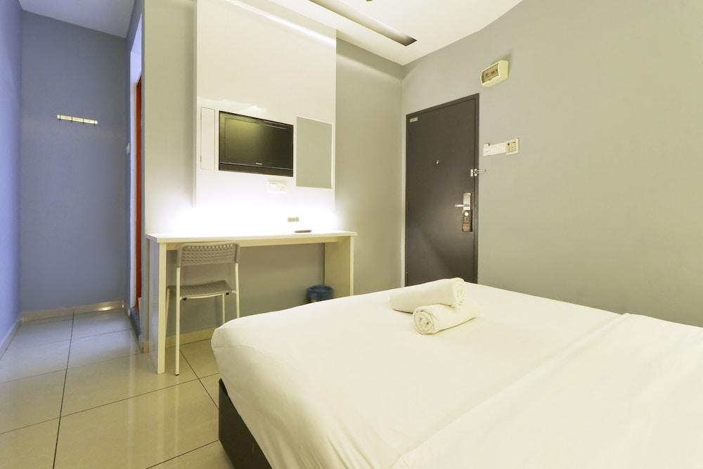 Suite Dreamz Hotel Sri Petaling - Tap to explore photos