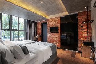 A&R Urban Hotel