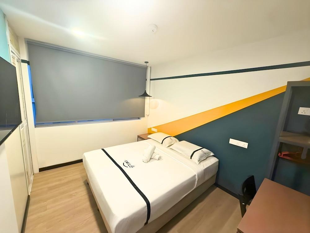 Smile Hotel Chow Kit PWTC Room Type - Double Room