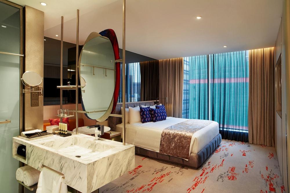 WOLO Kuala Lumpur Room Type - Platinum Suite with window